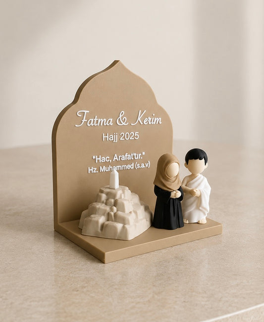 Cadeau Hajj Personnalisable | Couple en Ihram & Mont Arafat | Souvenir de Pèlerinage
